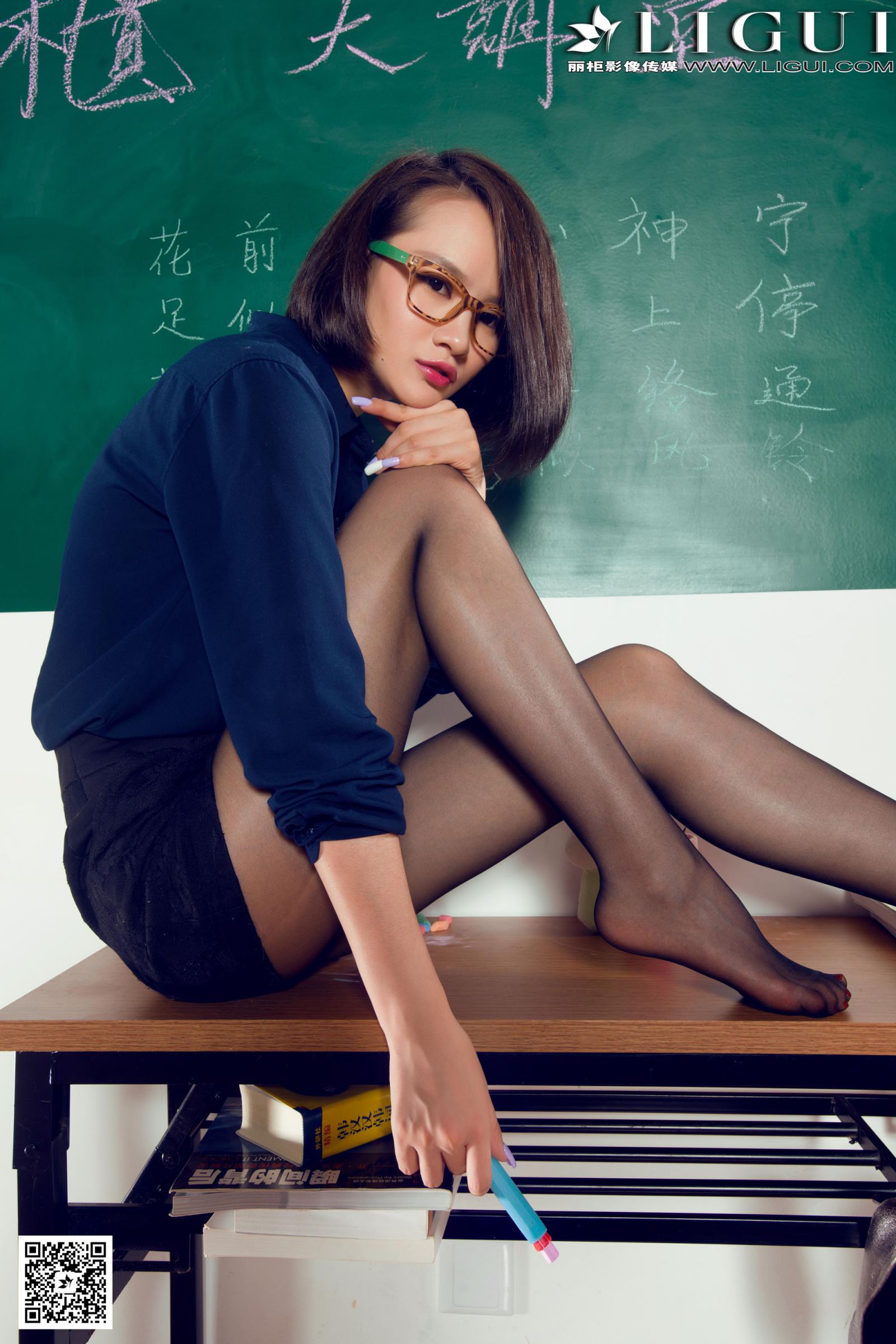 [Ligui丽柜] AMY - 教室里的黑丝女教师
